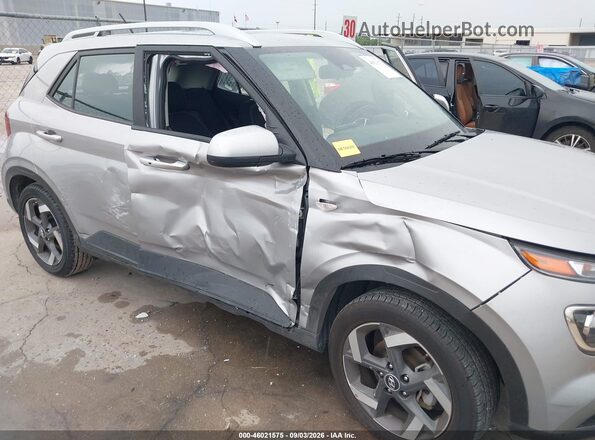 KMHRC8A34SU397189 2025 HYUNDAI VENUE Silver Вид спереду