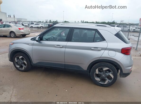 KMHRC8A34SU397189 2025 HYUNDAI VENUE Silver 