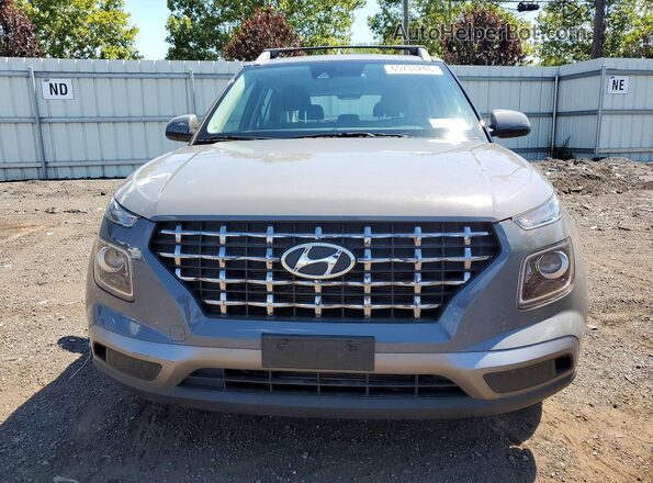 KMHRC8A35MU100126 2021 HYUNDAI VENUE Gray Widok z przodu