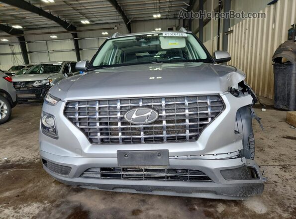 KMHRC8A35PU271012 2023 HYUNDAI VENUE Silver Vista frontal