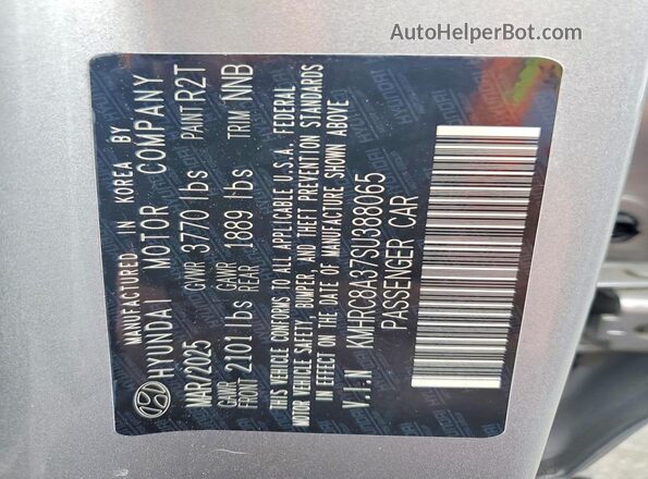 KMHRC8A37SU388065 2025 HYUNDAI VENUE Silver სალონის 360-გრადუსიანი ხედი