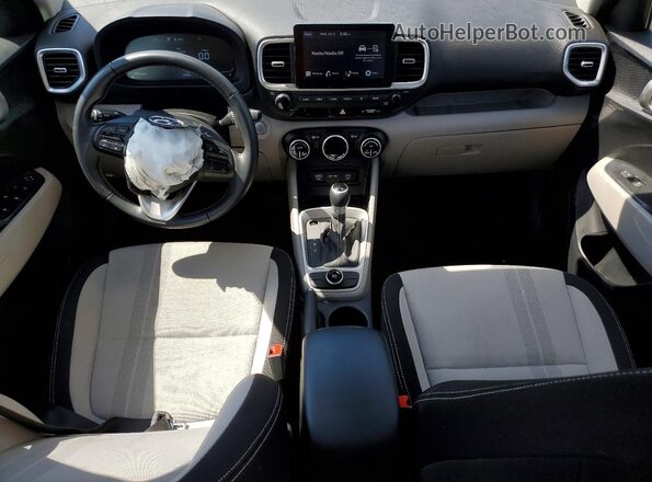 KMHRC8A39SU387984 2025 HYUNDAI VENUE Blue Widok deski rozdzielczej