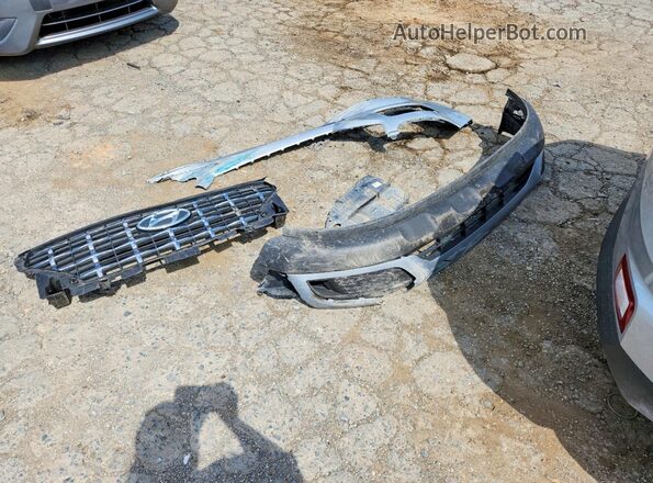 KMHRC8A3XPU219696 2023 HYUNDAI VENUE Silver Widok naklejki z numerem VIN