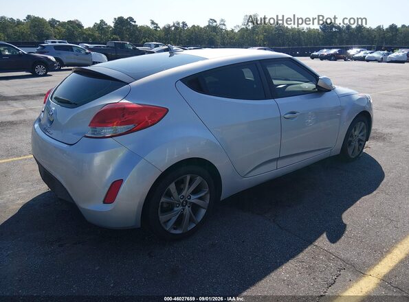 KMHTC6AD3HU310250 2017 HYUNDAI VELOSTER Silver Tył prawy