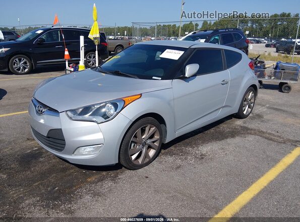 KMHTC6AD3HU310250 2017 HYUNDAI VELOSTER Silver Przód lewy