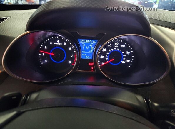 KMHTC6AD7HU324359 2017 HYUNDAI VELOSTER Синий Вид щитка приборов