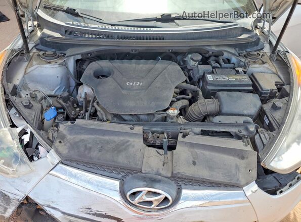 KMHTC6AD8GU259262 2016 HYUNDAI VELOSTER Silver Vista interior trasera