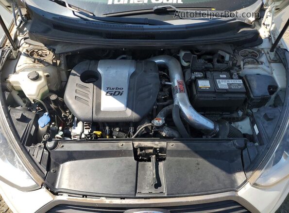 KMHTC6AE4GU271093 2016 HYUNDAI VELOSTER White Vista interior trasera