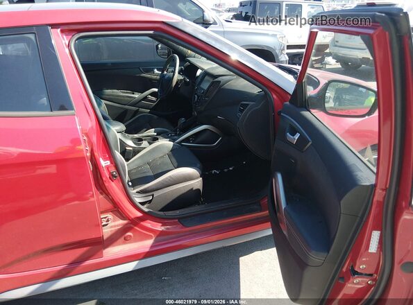 KMHTC6AE8GU272926 2016 HYUNDAI VELOSTER Красный Вид салона спереди