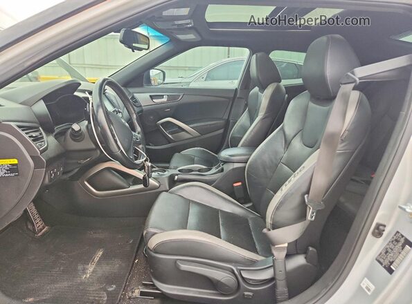 KMHTC6AE9HU314182 2017 HYUNDAI VELOSTER Silver Вид салону спереду