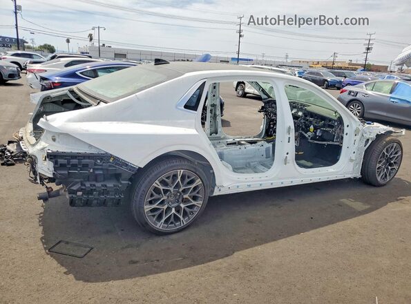 KMTFC4SD3TU059714 2026 GENESIS G90 Белый Задняя правая четверть