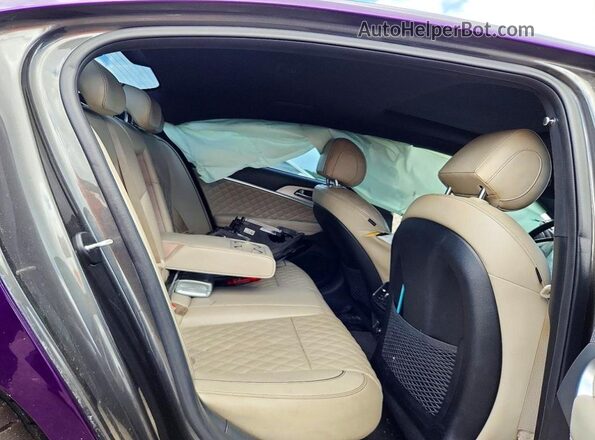 KMTG54TE8NU103263 2022 GENESIS G70 Purple Հետևի նստատեղերի տեսք