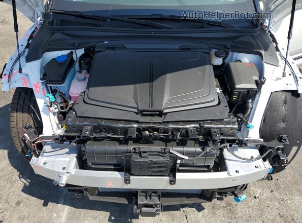 KMUKCDSC4TU031258 2026 GENESIS GV60 White Rear interior view