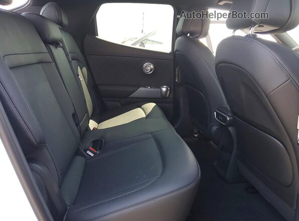 KMUKCDSC4TU031258 2026 GENESIS GV60 White Rear seats view