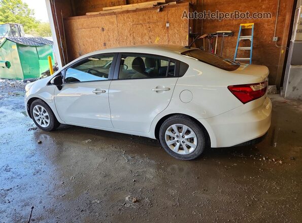 KNADM4A30G6540765 2016 KIA RIO Белый Задняя левая четверть