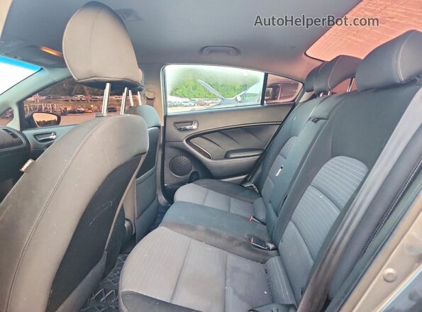 KNAFX4A6XG5584451 2016 KIA FORTE Gray Widok tylnych siedzeń
