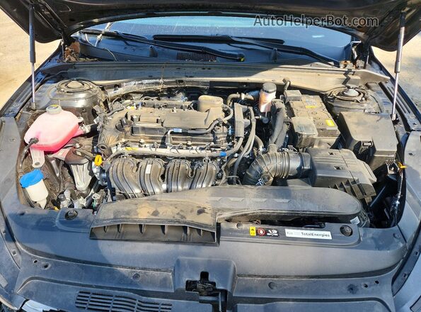 KNAG64J77S5376021 2025 KIA K5 Black Vista interior trasera