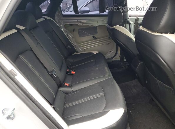 KNAG64J79S5304527 2025 KIA K5 Gray Widok tylnych siedzeń