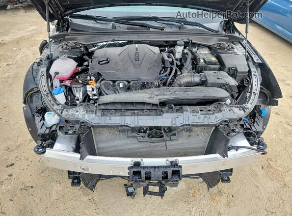 KNAG64J79T5447396 2026 KIA K5 Black Vista interior trasera