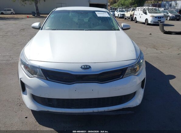 KNAGT4LC7H5008837 2017 KIA OPTIMA HYBRID Белый Вид панели приборов
