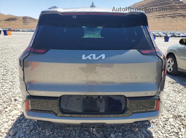 KNDAEFS51R6026280 2024 KIA EV9 Gray Vista trasera