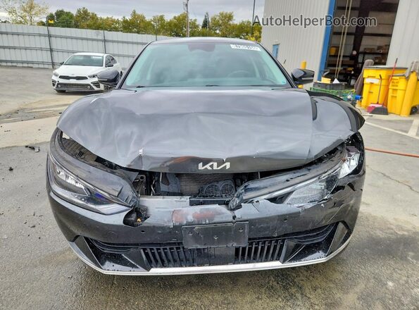 KNDC34LA1P5149658 2023 KIA EV6 Gray Front view