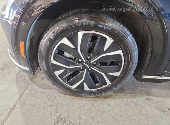 KNDC34LA2P5129919 2023 KIA EV6 Blue სალონის 360-გრადუსიანი ხედი