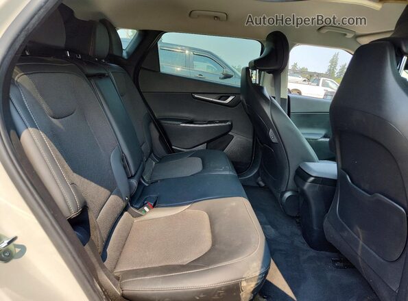 KNDC3DLC2R5180423 2024 KIA EV6 Бежевый Вид задней части салона