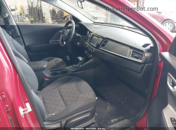 KNDCB3LC1H5081121 2017 KIA NIRO Red Front interior view