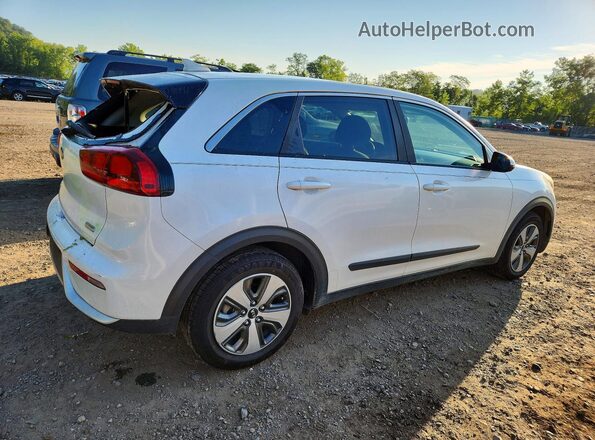 KNDCB3LC4H5045696 2017 KIA NIRO Белый Задняя правая четверть