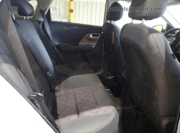 KNDCB3LC5M5488501 2021 KIA NIRO Silver Widok tylnych siedzeń