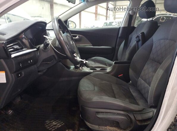 KNDCB3LC5M5488501 2021 KIA NIRO Silver Widok wnętrza z przodu