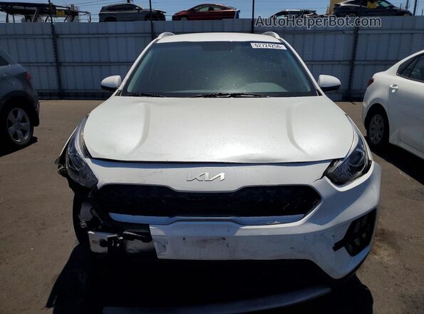 KNDCB3LC6N5532782 2022 KIA NIRO White Vista frontal