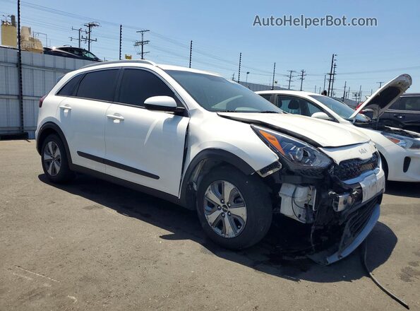 KNDCB3LC6N5532782 2022 KIA NIRO White Delantero derecho