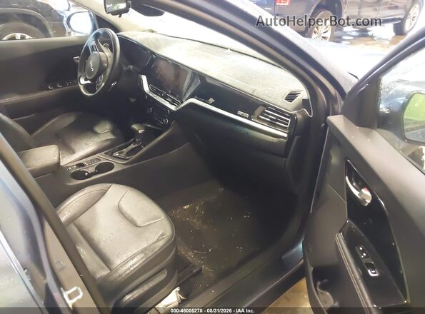 KNDCC3LC2N5536681 2022 KIA NIRO Blue Widok wnętrza z przodu