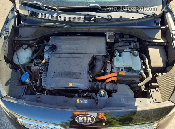 KNDCC3LC5H5072578 2017 KIA NIRO Black Vista del compartimento del motor