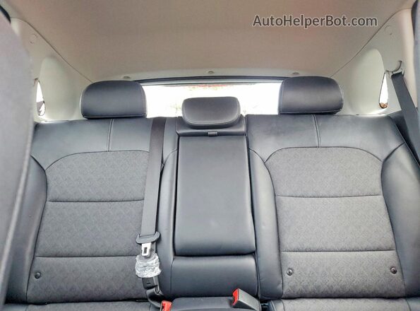 KNDCC3LC6J5108574 2018 KIA NIRO Blue Rear seats view