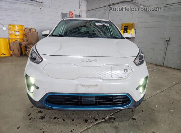 KNDCC3LG4N5159855 2022 KIA NIRO White წინა ხედი