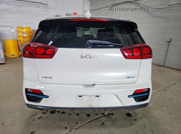KNDCC3LG4N5159855 2022 KIA NIRO White უკანა ხედი