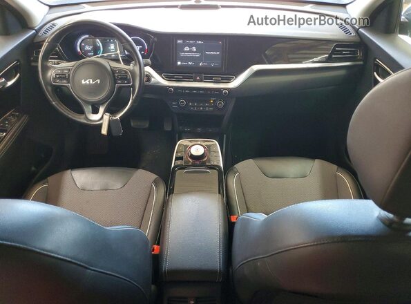 KNDCC3LG5N5159749 2022 KIA NIRO Gray Dashboard view