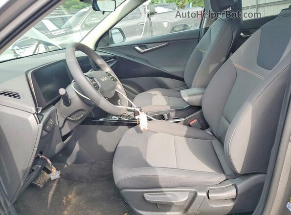KNDCP3LE3T5337142 2026 KIA NIRO Серый Вид салона спереди