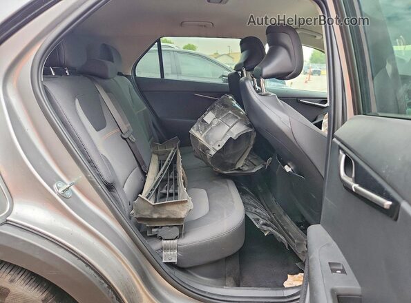 KNDCP3LE6T5328516 2026 KIA NIRO Серебряный Вид задних сидений