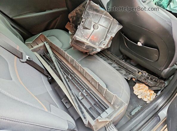 KNDCP3LE6T5328516 2026 KIA NIRO Серебряный Вид подкапотного пространства