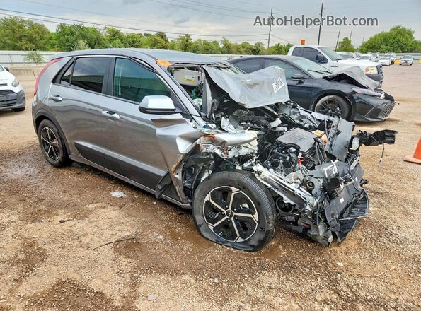 KNDCP3LE6T5328516 2026 KIA NIRO Серебряный Передняя правая четверть