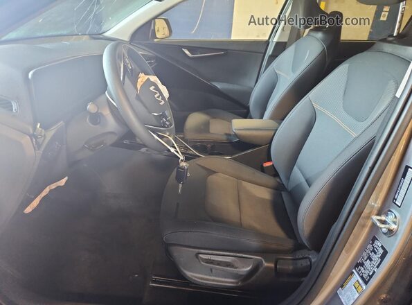 KNDCP3LE9T5341227 2026 KIA NIRO Gray 