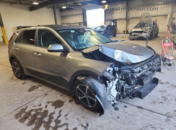 KNDCP3LE9T5341227 2026 KIA NIRO Gray 360 interior view