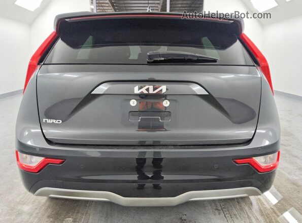 KNDCR3L11P5037211 2023 KIA NIRO Black Հետևի տեսք