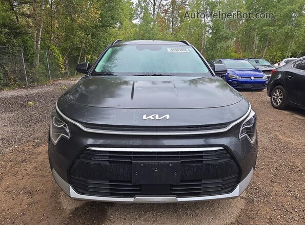 KNDCR3LE6P5093339 2023 KIA NIRO Серый Вид спереди