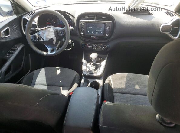 KNDJ23AU7M7781663 2021 KIA SOUL White Vista del salpicadero