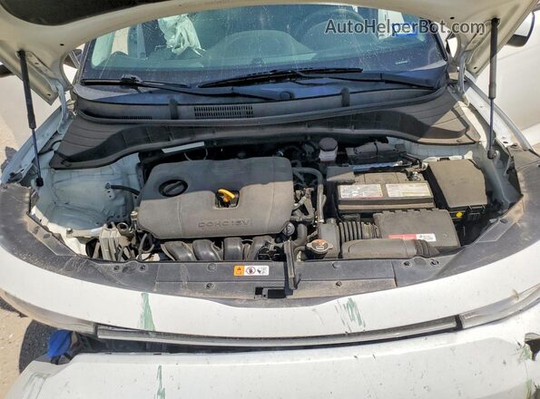KNDJ23AU7M7781663 2021 KIA SOUL White Vista interior trasera